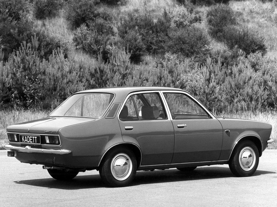  Opel Kadett 4-Door Sedan 1973 года  (фото 5 из 8)